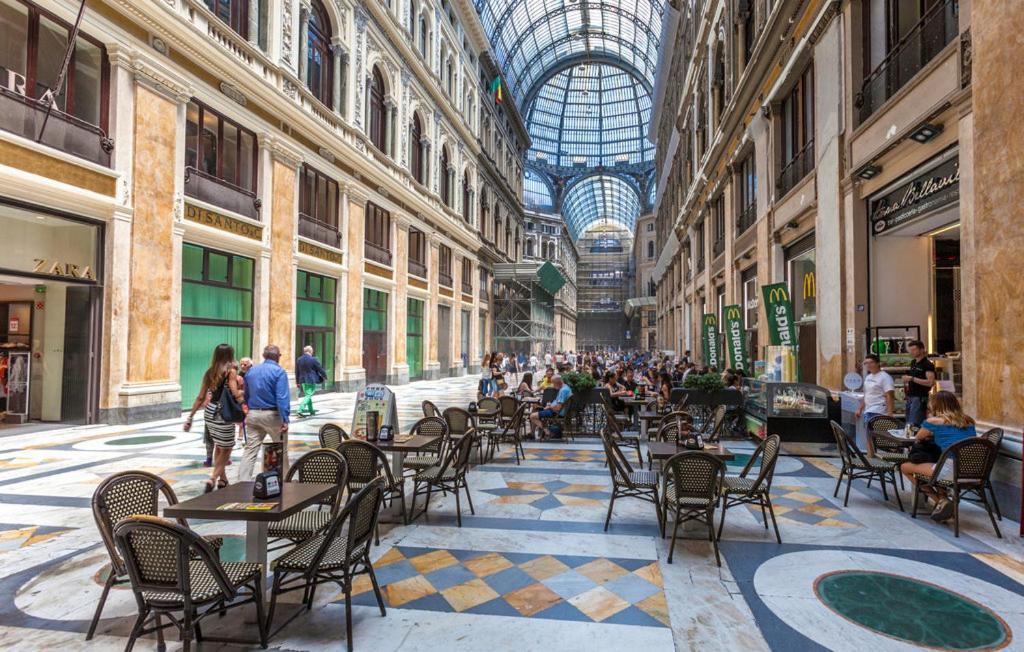 Queen Carolina'S Homes - Apartments In Old Town Napoli Bagian luar foto