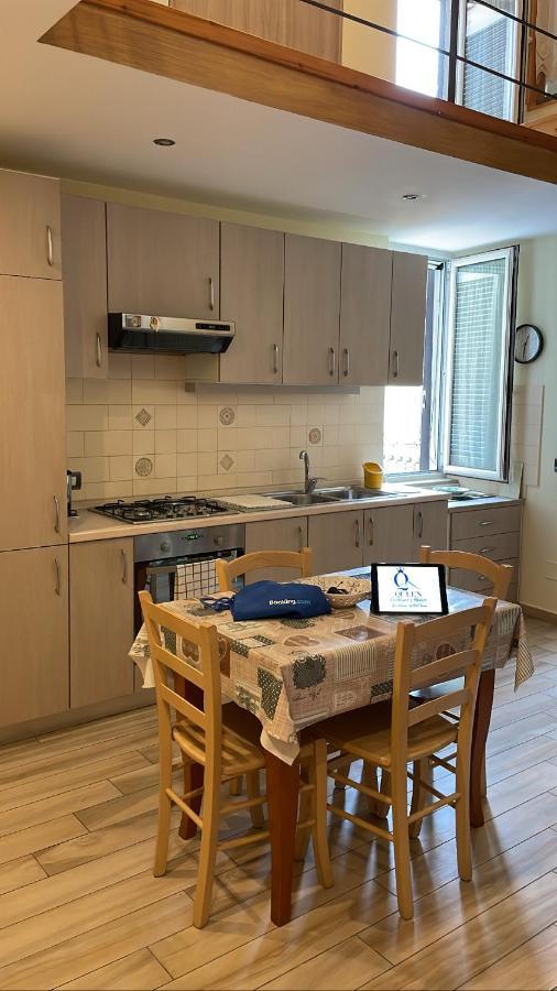 Queen Carolina'S Homes - Apartments In Old Town Napoli Bagian luar foto