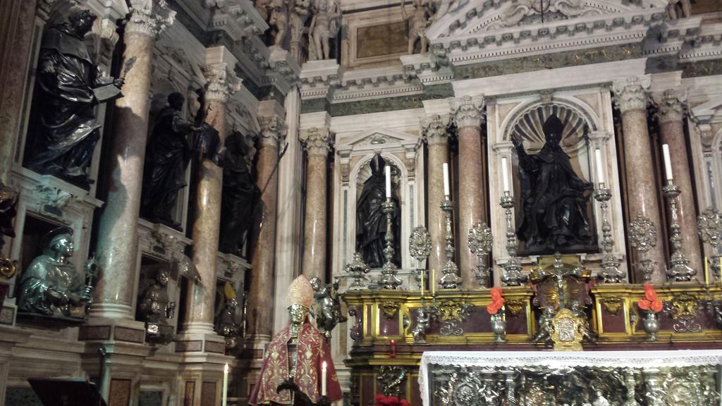 Queen Carolina'S Homes - Apartments In Old Town Napoli Bagian luar foto